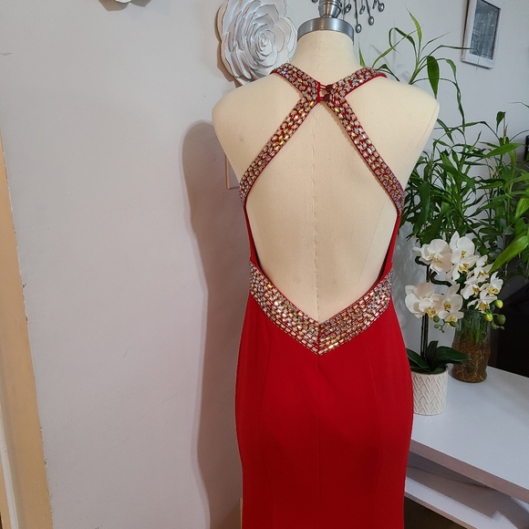 Formal Evening Dress, Prom/Homecoming, Wedding Guest Cut out long gown Red color - Picture 4 of 11